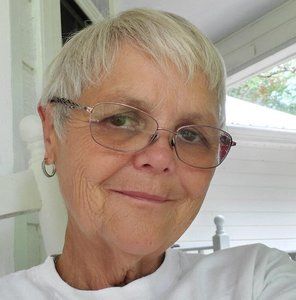 Meet your Posher, Debra